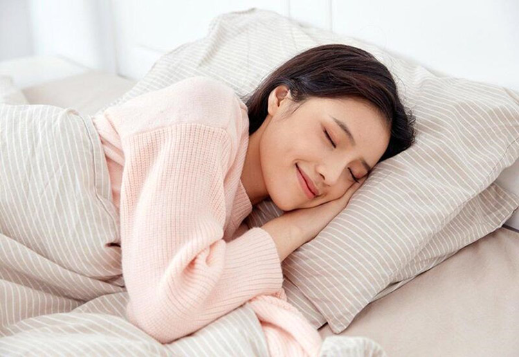 ngủ đủ giấc để thải độc tố cơ thể
